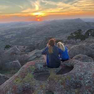 Meet your Posher, Kira